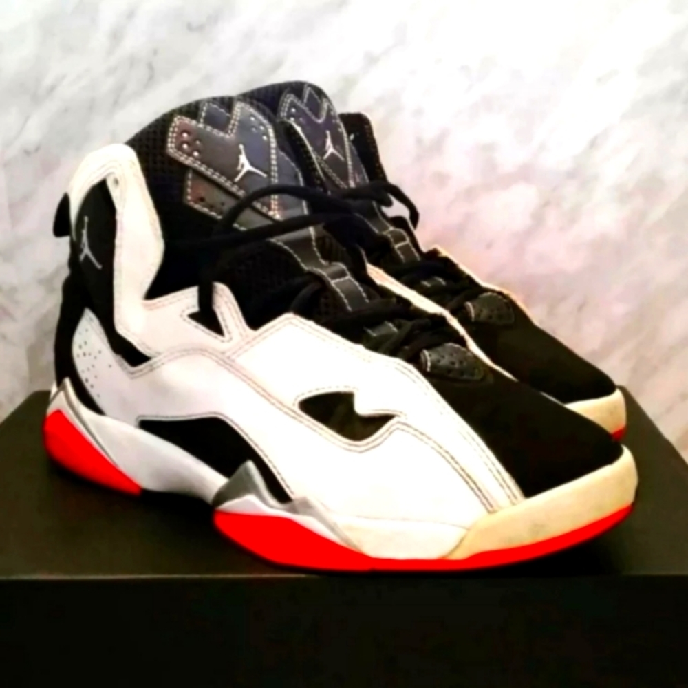 Nike Air Jordan True Flight GS 5.5Y women's sz 7 Wolf Black White Shoes 342774